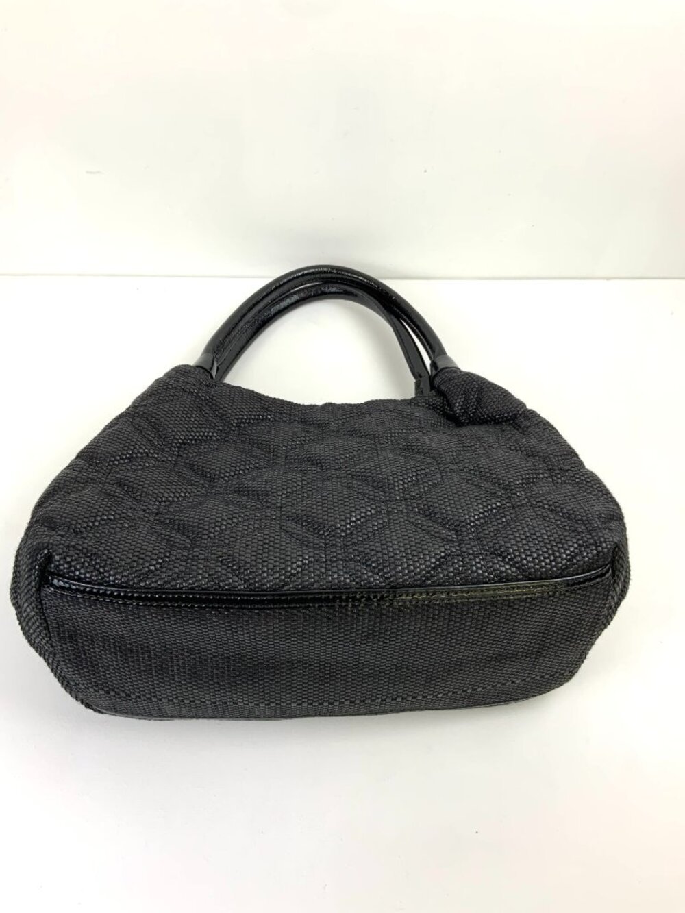 Kate Spade New York Black Quilted Woven Straw Satchel Hand Bag - Picture 15 of 16
